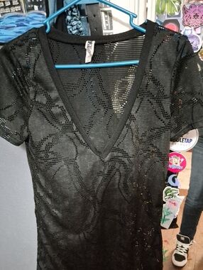 BKE Black V-Neck Short Sleeve Sheer Knit Top